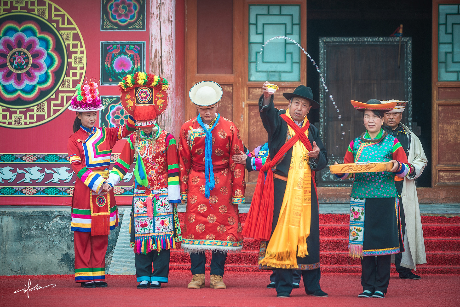 2018宁蒗泸沽湖摩梭人转山节活动开幕式于9月3日在主会场泸沽湖女儿国