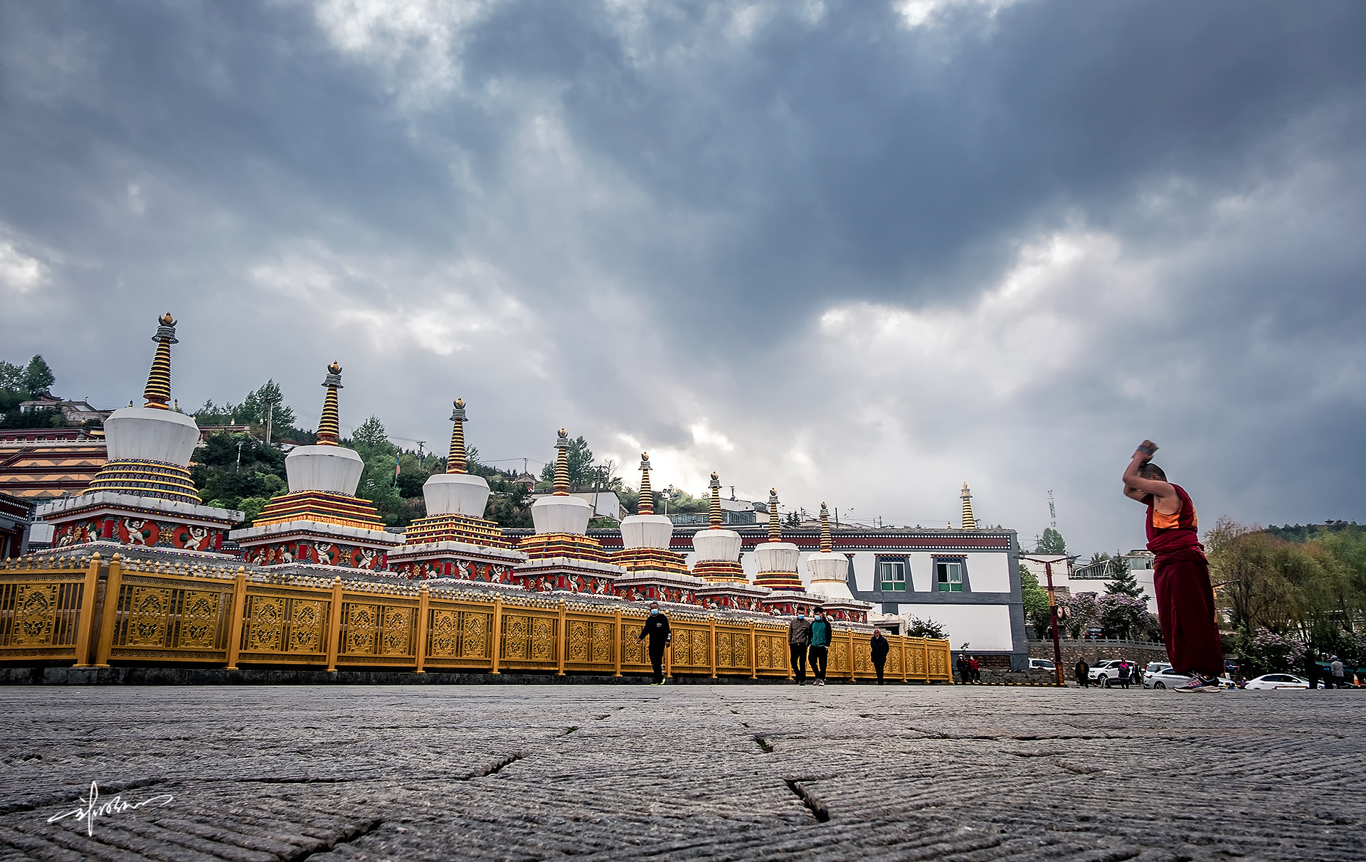 【塔尔寺转塔人摄影图片】塔尔寺风光摄影_临山居者_太平洋电脑网摄影部落