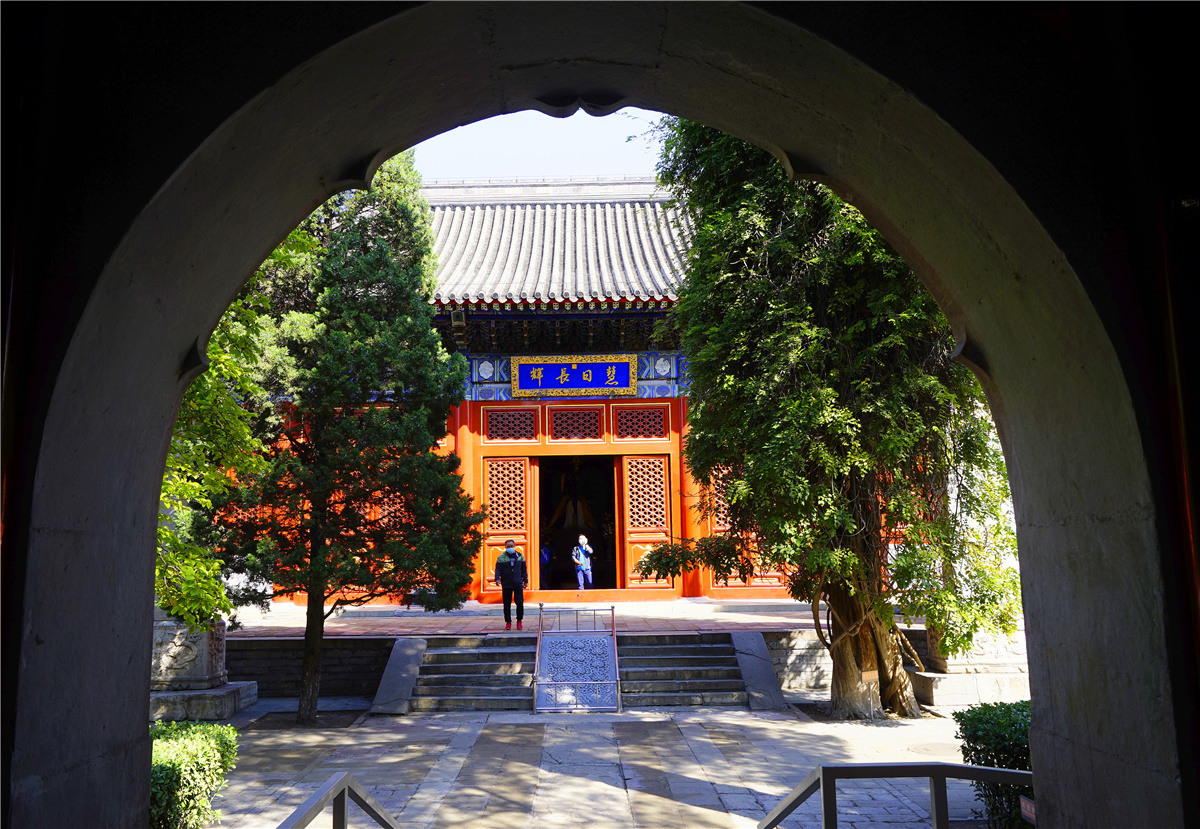 万寿寺，集佛寺、行宫、园林于一体，变身艺术博物馆_行客旅游网