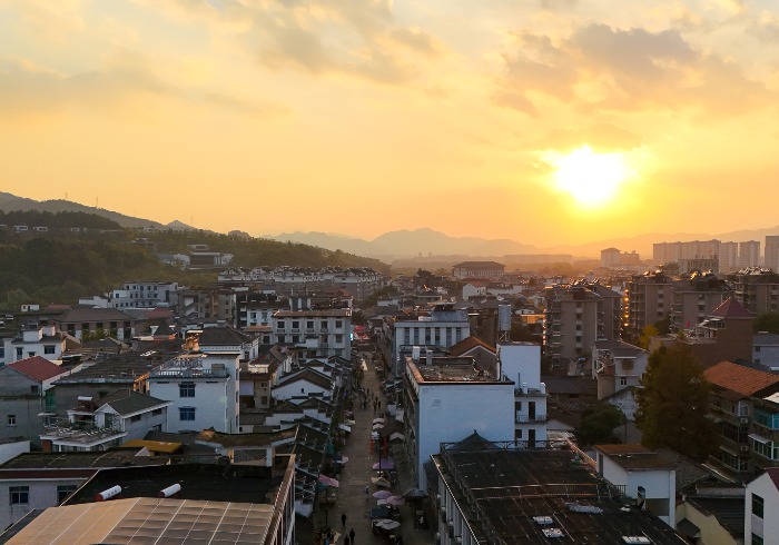 深秋游建德，奔赴一场五彩斑斓的视觉盛