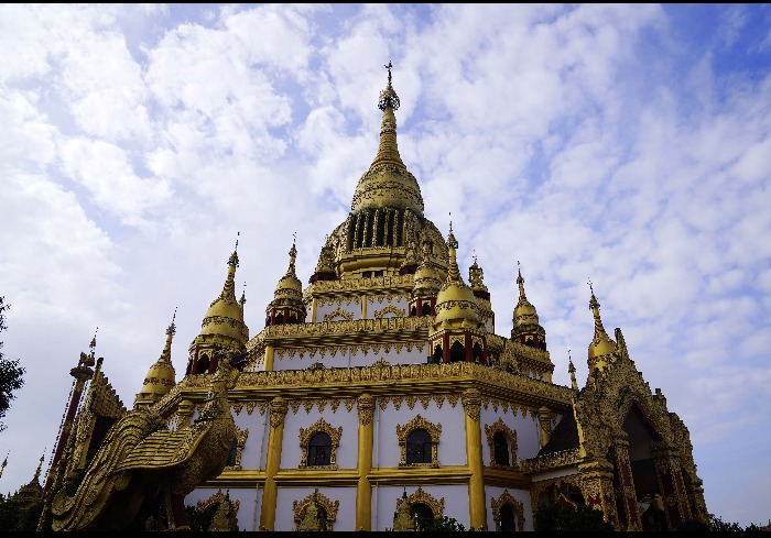 腾冲绮罗古镇，雷响茶诉说着曾经的历史